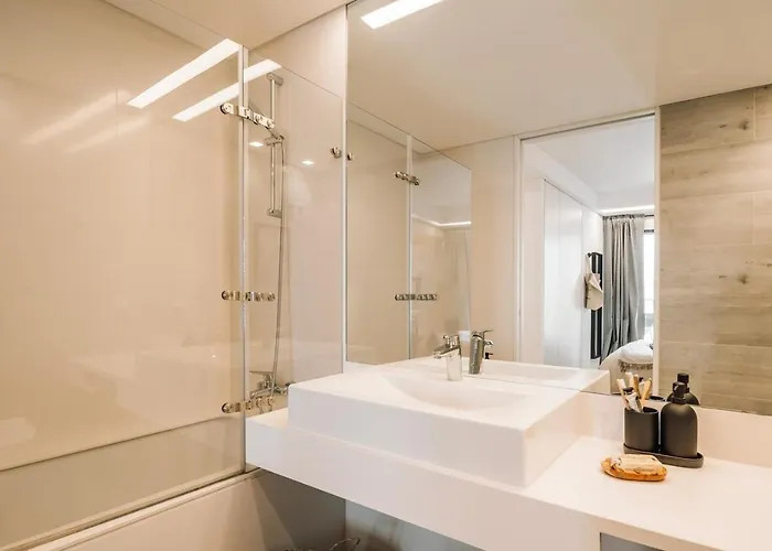 Figaro - 1 Bedroom And Balcony In Santo Antonio *