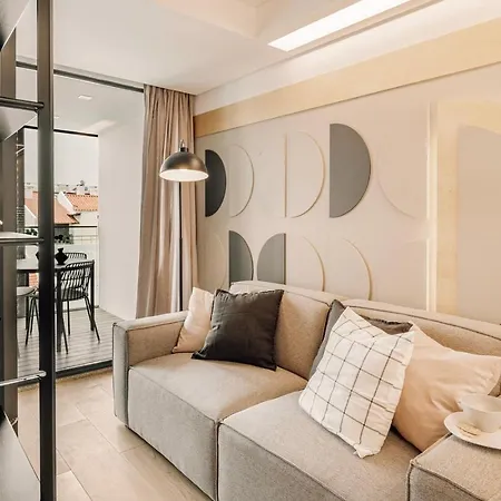 Figaro - 1 Bedroom And Balcony In Santo Antonio דירה