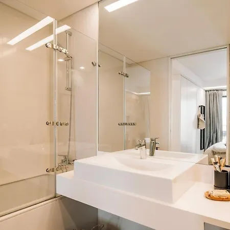 Figaro - 1 Bedroom And Balcony In Santo Antonio *