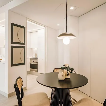 Figaro - 1 Bedroom And Balcony In Santo Antonio Апартаменты *